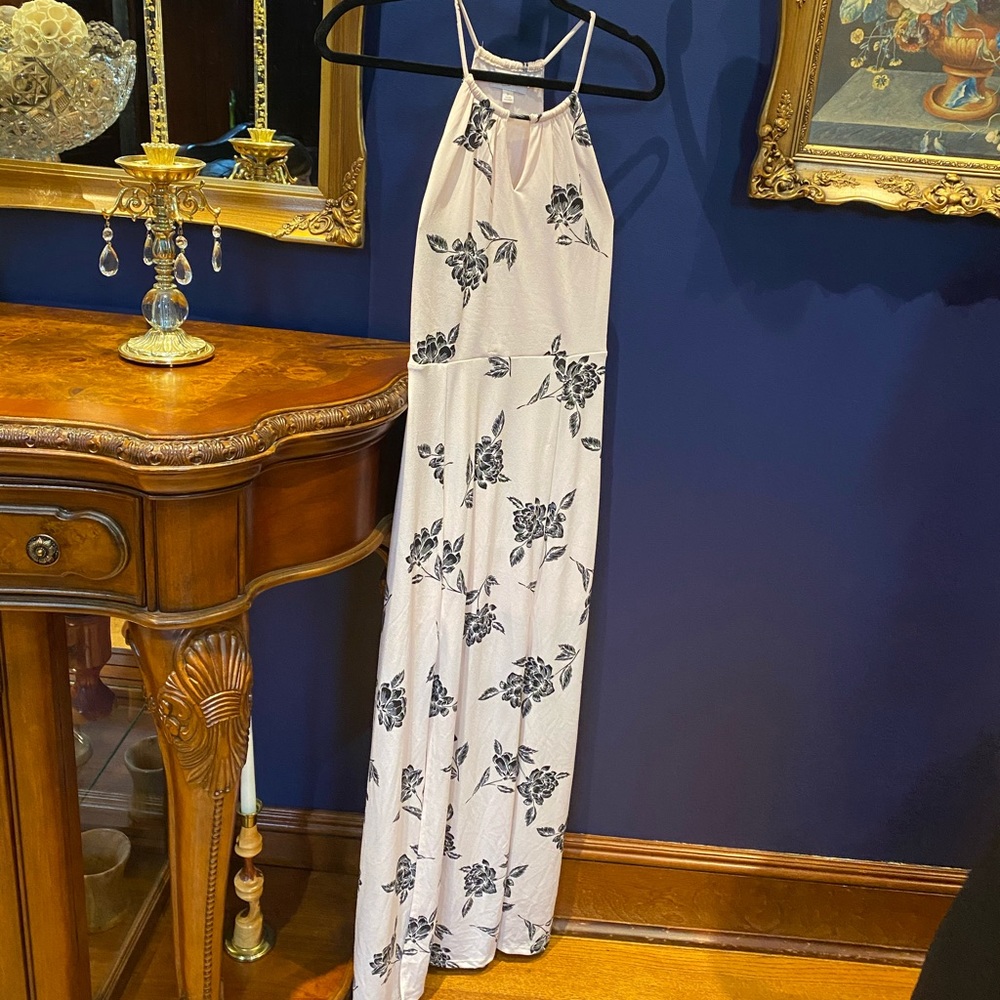 Candie’s dress
